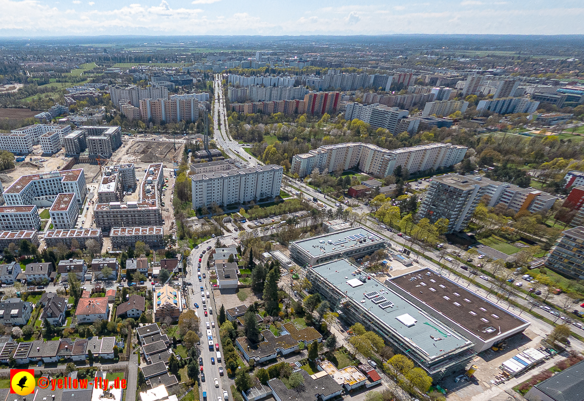 21.04.2023 - Luftbilder von der Baustelle Alexisquartier und Pandion Verde in Neuperlach